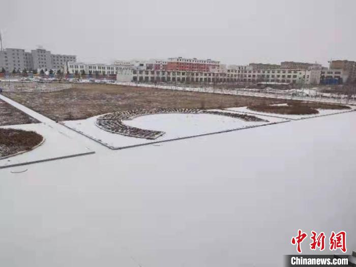 北疆初春雨雪“上线”  空气湿润下民众既幸福也有烦恼